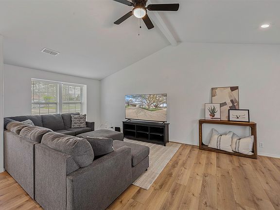 4th image of 3311 Fannin Rd