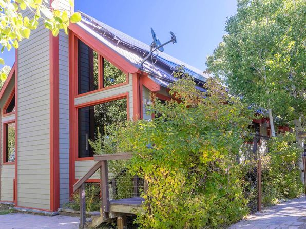 141 Sage Dr, Bishop, CA 93514