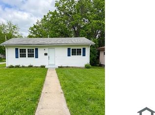 10501 Duke Dr, Saint Louis, MO 63136