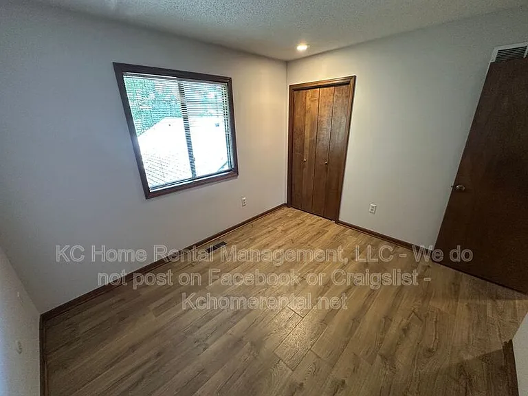 6251 Rene St — Photo 25