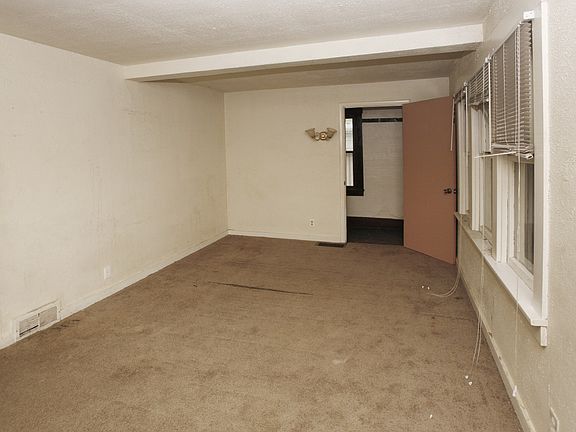 3rd image of 45 Lamora Ave