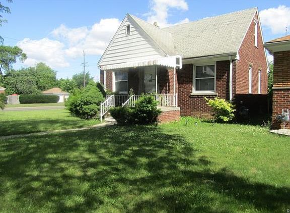 3rd image of 15205 Rossini Dr