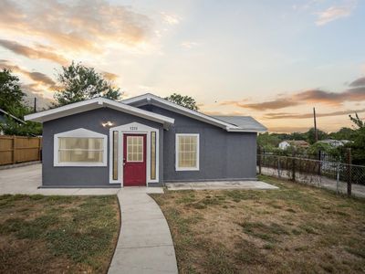 1211 Lee Hall, San Antonio, TX, 78201