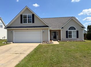 161 Bennington Dr, Raeford, NC 28376