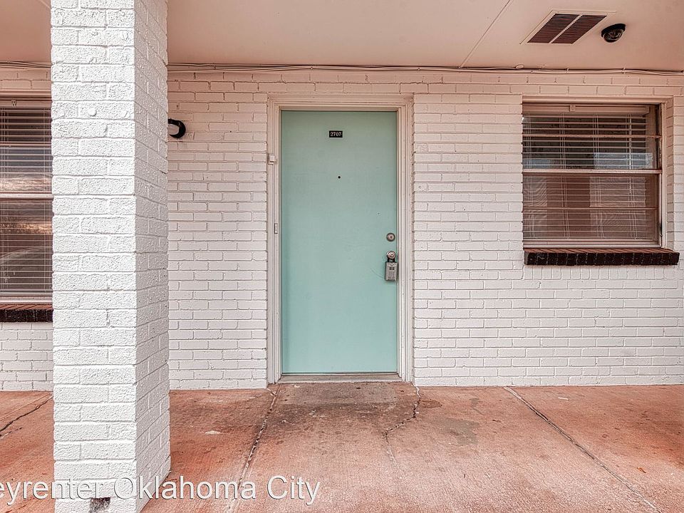 1st image of 2711 NW 36th St #2707