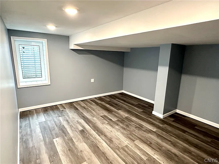 8662 Bayview Dr — Photo 29