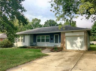 221 Oliver Lee Dr, Belleville, IL