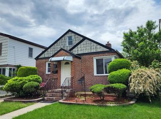 22406 114th Rd, Jamaica, NY 11411