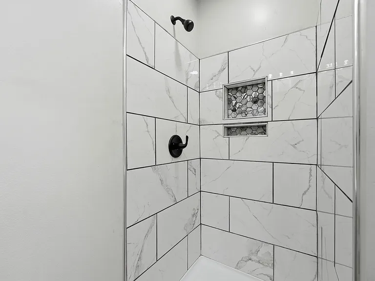 1106 Attica St — Photo 14