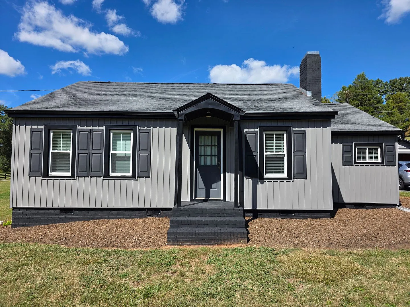 3 Bed 1.5 Bath Home for Rent Freshly Updated Throughout — Photo 3