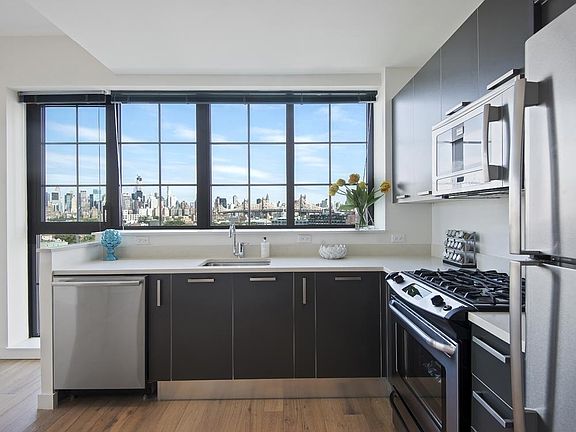 4th image of 45-50 Pearson St #6O