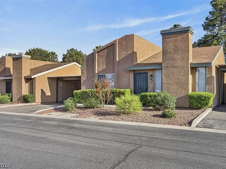 6529 Pinon Pine Way — Photo 1