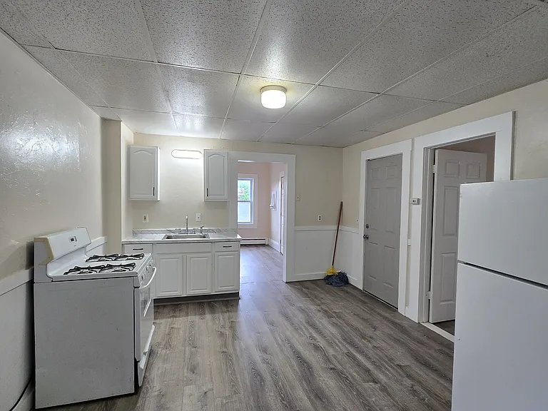 12 Granite St #2 — Photo 11