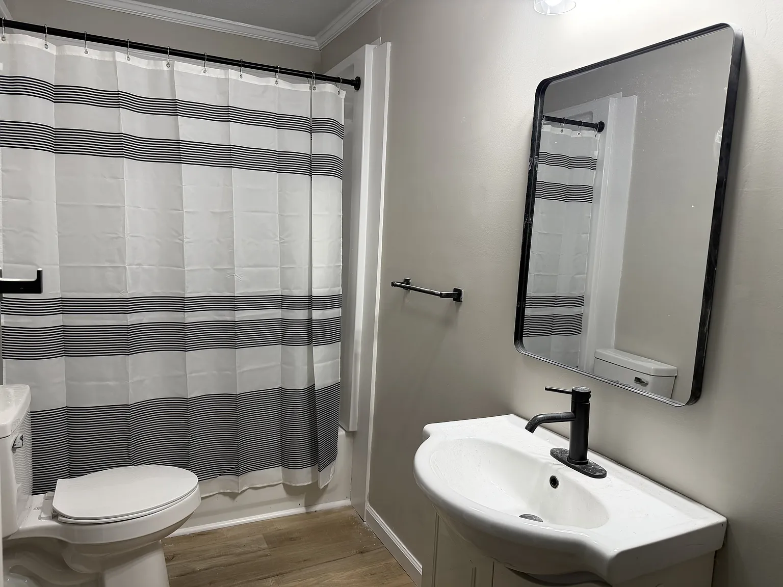 2559 Saint Clair Street - 1 — Photo 3