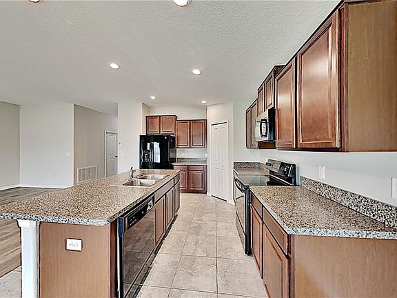4th image of 2211 Purple Orchid Pl