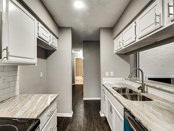 5th image of 1104 Harwell Dr APT 1520