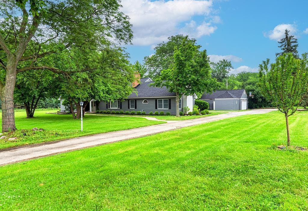 1195 Long Meadow Rd - Property Image