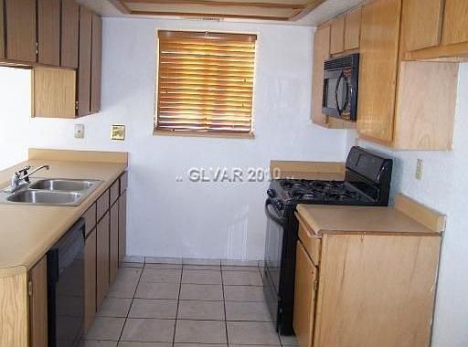 4th image of 1301 W Monroe Ave