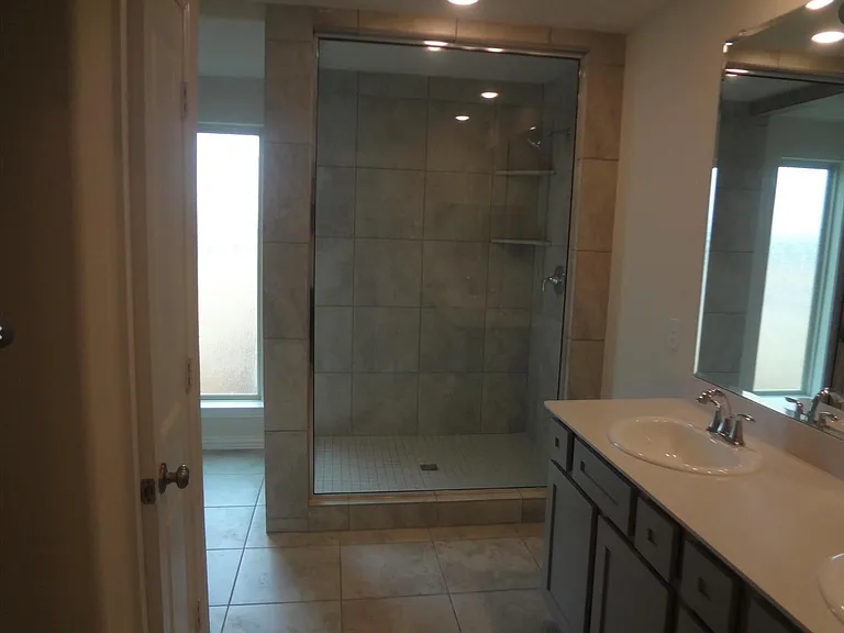 1627 Ryon Falls Dr — Photo 11