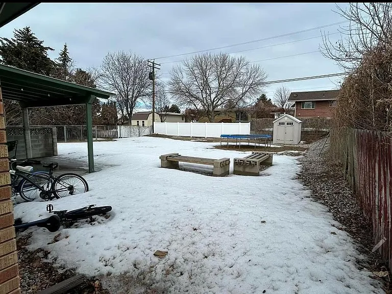 1716 E Terry St — Photo 18