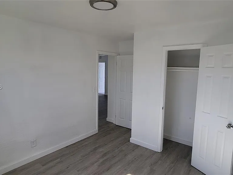111 SW 18th Ave #3 — Photo 16
