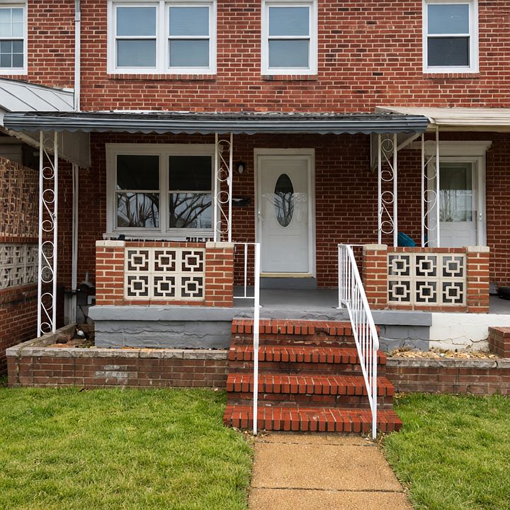 1st image of 7962 Kavanagh Rd