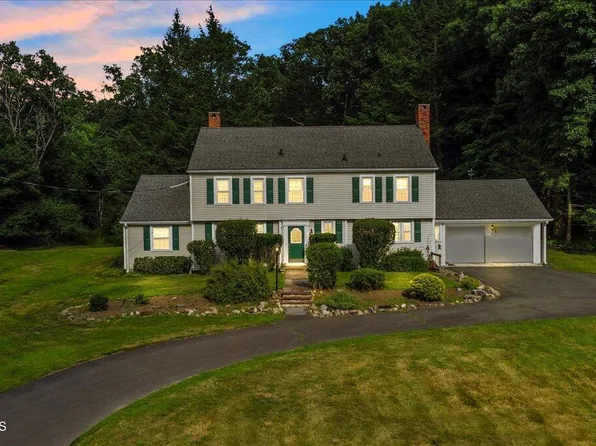 11 The Crossways, Troy, NY 12180
