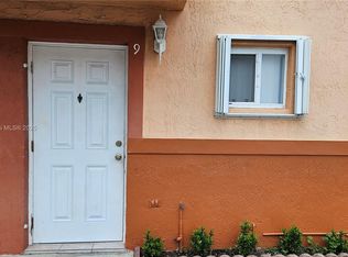 8079 NW 8th St APT 9, Miami, FL 33126