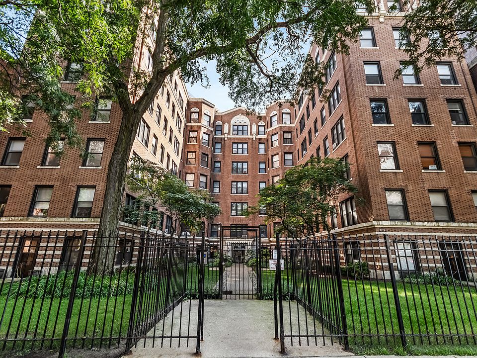 1st image of 725 W Sheridan Rd APT 204