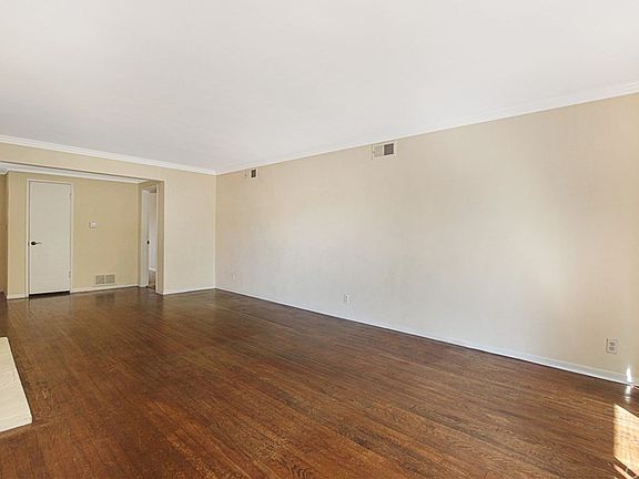 3rd image of 23506 Kathryn Ave