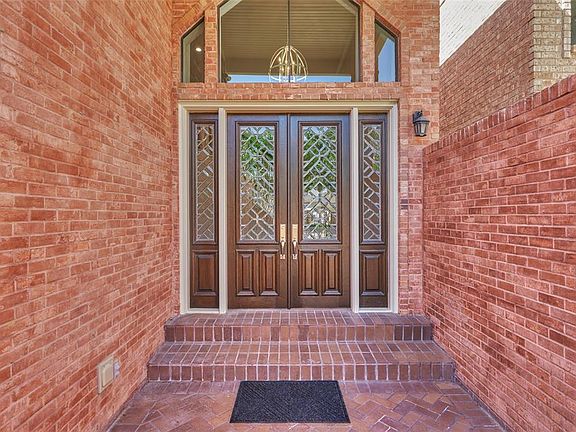 3rd image of 9626 Briar Forest Dr