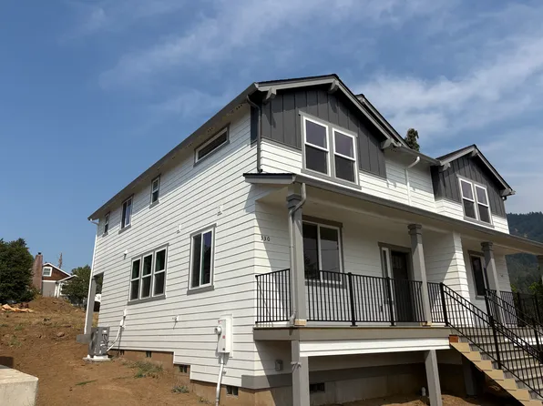 330 NE Washington St, White Salmon, WA 98672