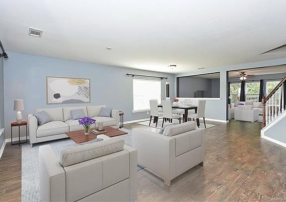 2nd image of 15642 Normans Landing Dr