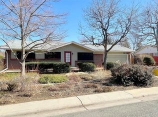 1606 S Welch Cir, Lakewood, CO 80228