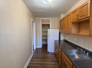 1525 Chapel St #203, New Haven, CT 06511