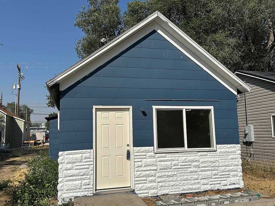 1st image of 1022 N 9th Ave