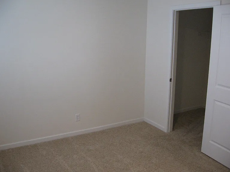 219 Venard Way — Photo 12