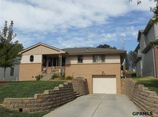 4918 Bancroft St, Omaha, NE 68106