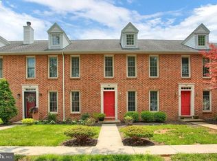 429 Delancey Ct, Mechanicsburg, PA