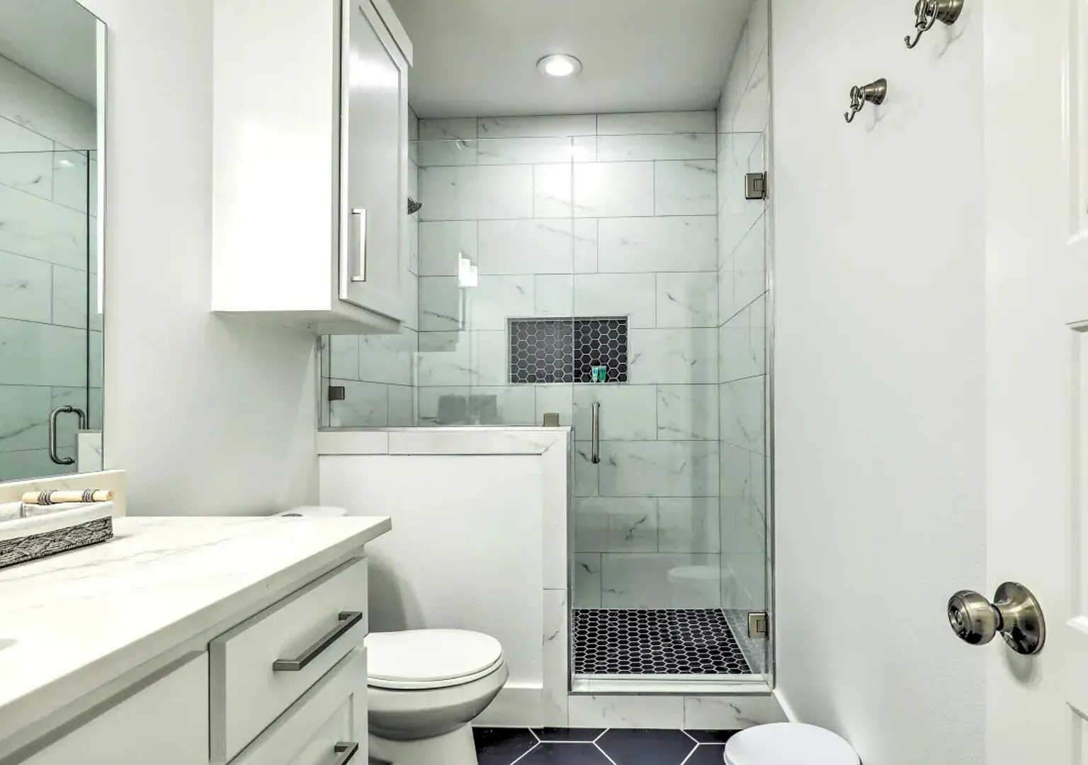 NEW! Chic & Spacious Dallas Getaway, 3 Mi to Dtwn! — Photo 2