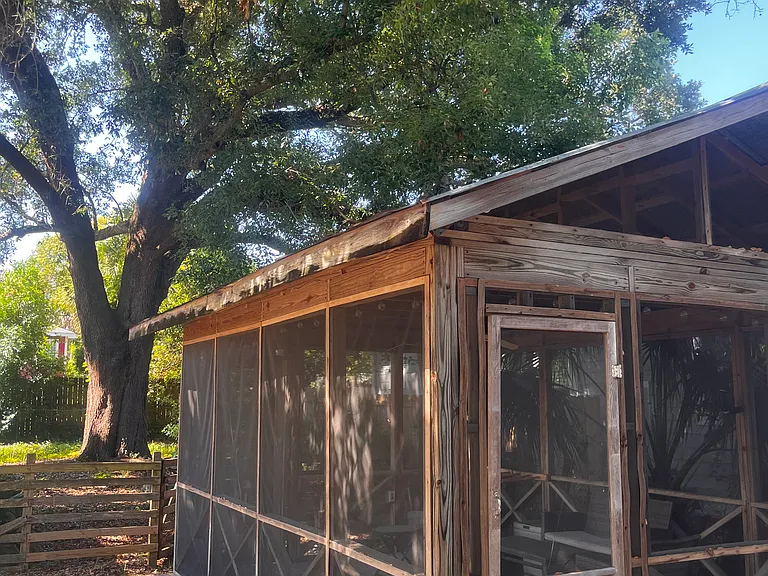 1512 E Belmont St — Photo 12