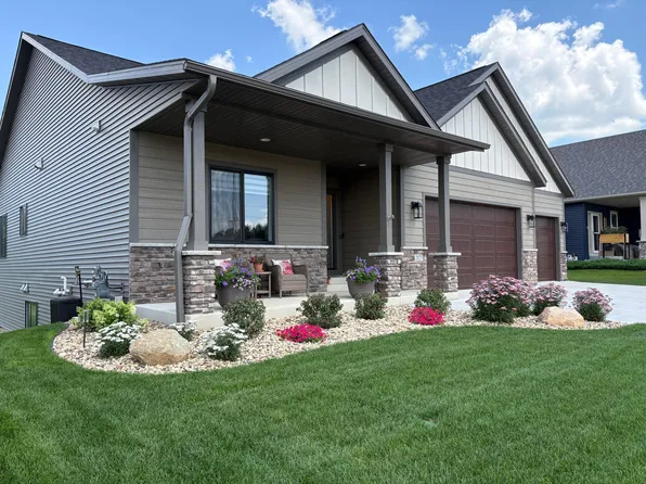 2027 Hadley Creek Dr NE, Rochester, MN 55906