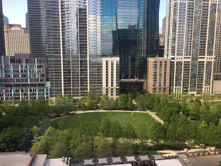 360 E Randolph St #1406 — Photo 15
