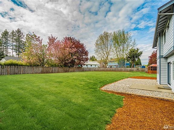 4th image of 11104 223rd Avenue Ct E