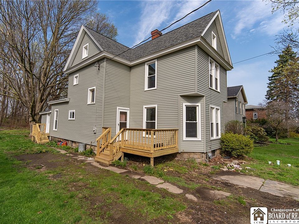 1st image of 38 Franklin St