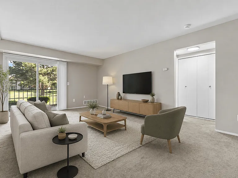 Sunnymede Apartments - Troy, MI — Photo 52