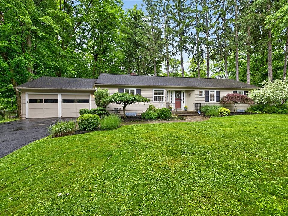 1st image of 280 Woodland Rd