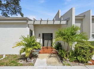 1097 NW 98th Terrace #110, Pembroke Pines, FL 33024