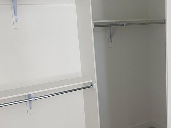 4th image of 14849 Dahlia St #1