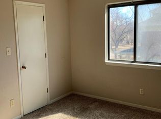 1307 SW Harrison St #12, Topeka, KS 66612